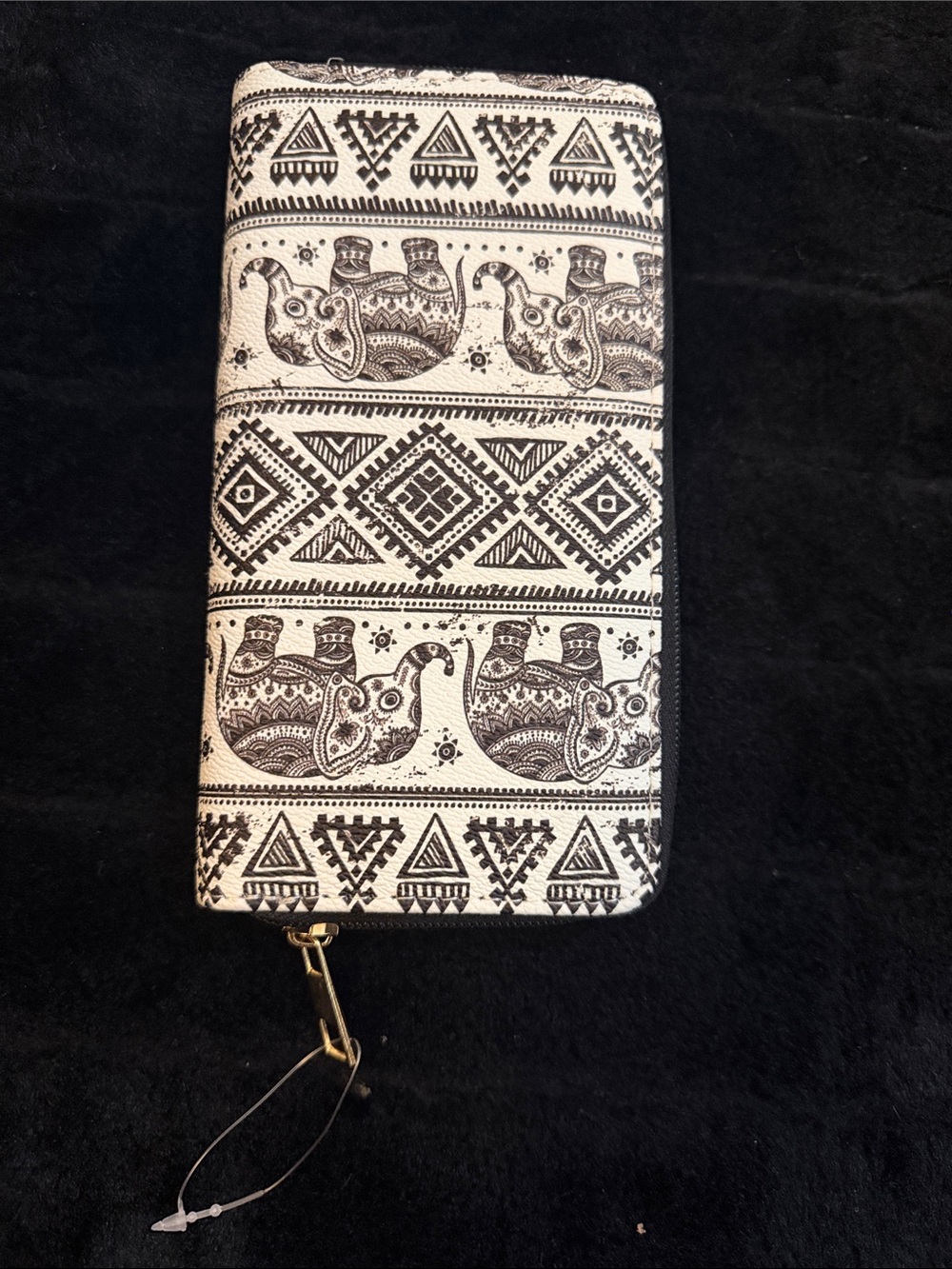 Women's Black & White Elephant Print Zip Wallet